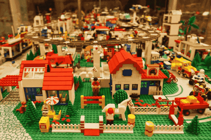 Какие бывают конструкторы LEGO